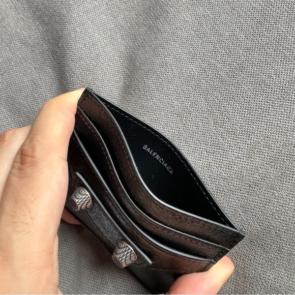 BALENCIAGA Le Cagole Leather Card Holder NWT - Picture 3 of 6